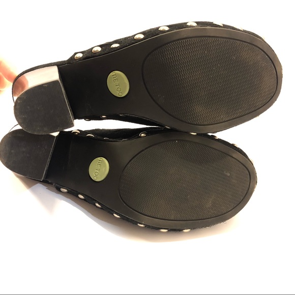 NEW ME TOO 7.5 Carbon Suede Studded Clog Heel Blk - Picture 7 of 8
